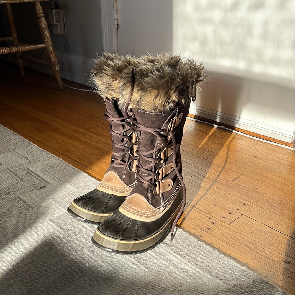 Winter boots